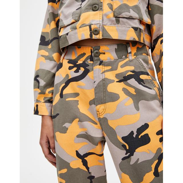 pull and bear camo pants