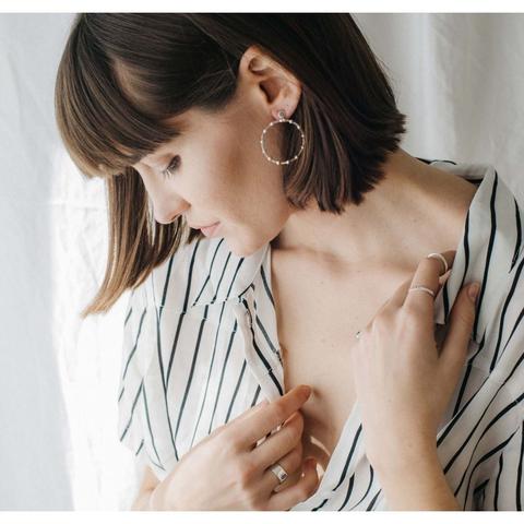Pendientes Flat Hoop Sphere Plata