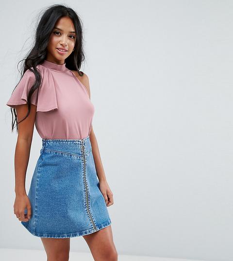 Top Con Detalle De Volante De Asos Petite