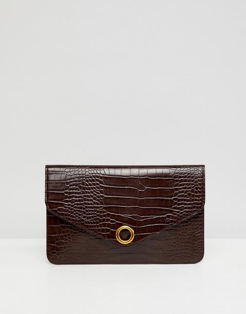 Asos - Envelope-clutch In Krokooptik Mit Ring-detail - Braun
