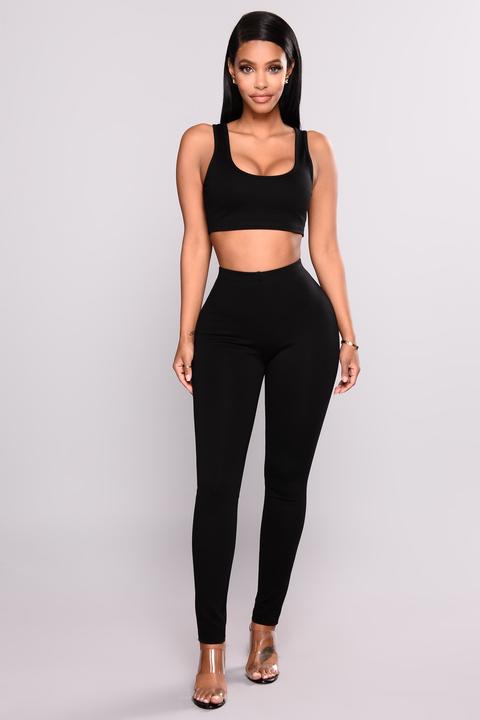 Bondoc Ii Lounge Set - Black