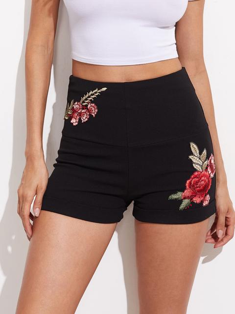 Pantaloncini Con Applique Di Fiore Ricamato