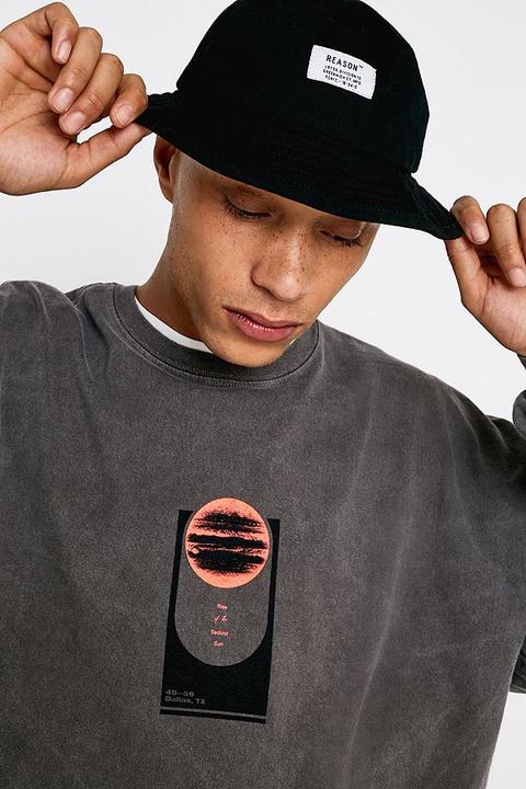 Uo Templar Long-sleeve T-shirt