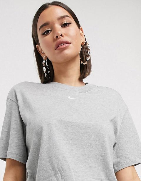 Nike Swoosh Boyfriend T-shirt In from ASOS on 21 Buttons