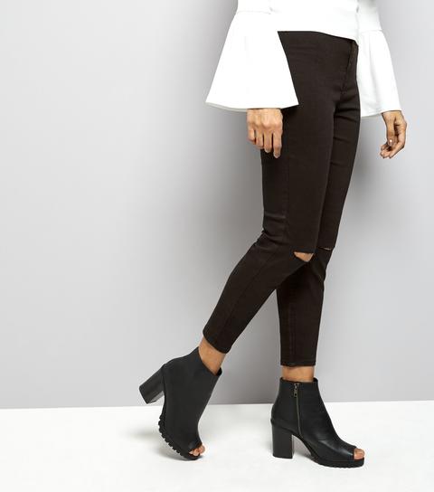 petite black ripped skinny jeans