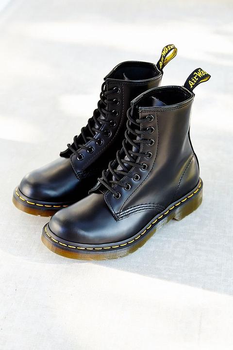 dr martens 1460 urban outfitters