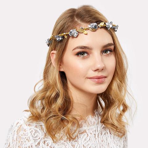 Haar Girlande Mit Blumen