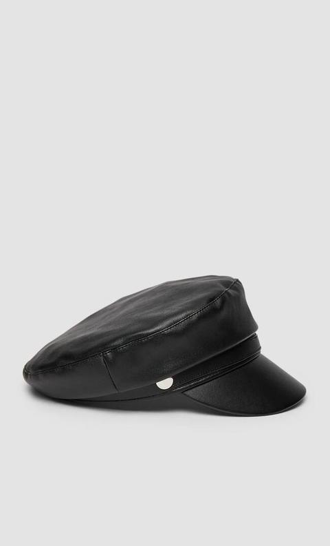 Stradivarius Berretto Nero Alla Marinara Femminile Nero 103 from  Stradivarius on 21 Buttons
