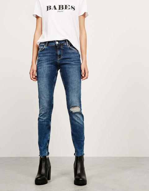 Jeans Skinny Medium Rise Rotos Y Bajos Cortados