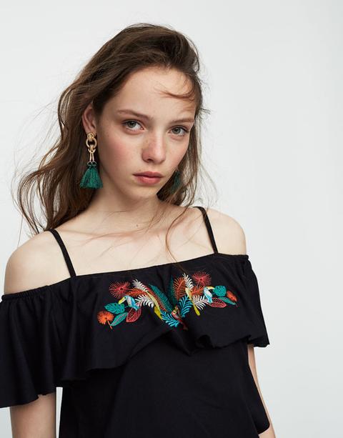 Top Spalle Scoperte Fiori Ricamati