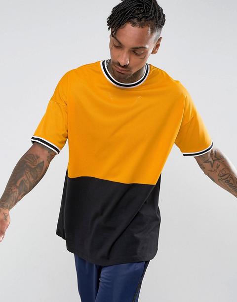 Camiseta Extragrande Con Ribetes Monocromáticos Y Diseño De Malla Panelado De Asos