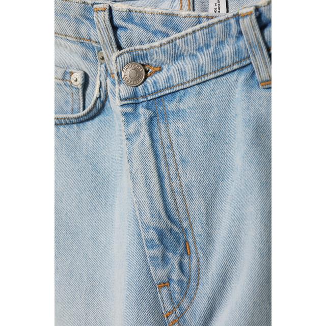 Skew High Crossover Jeans from Weekday 