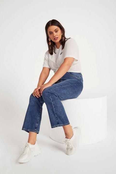 Zoe Cropped Straight Jeans