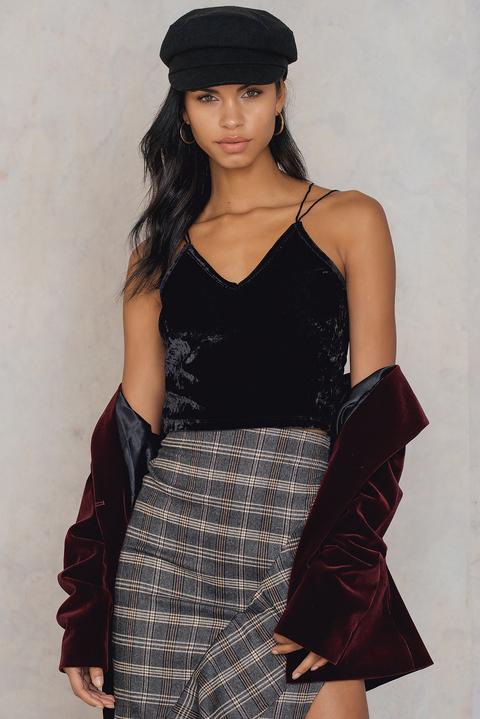 Thin Strap Velvet Top Black
