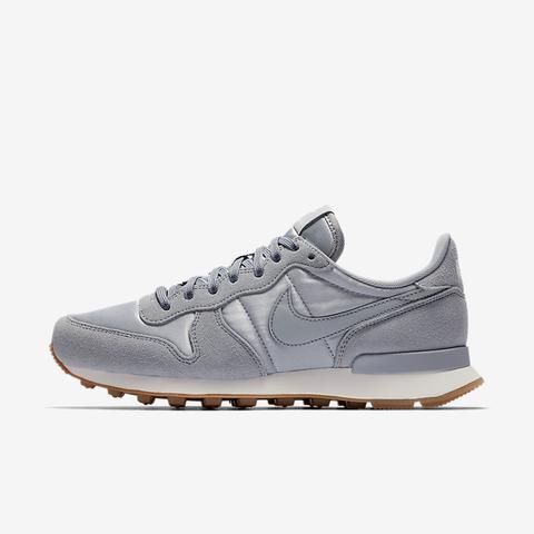 Nike Internationalist