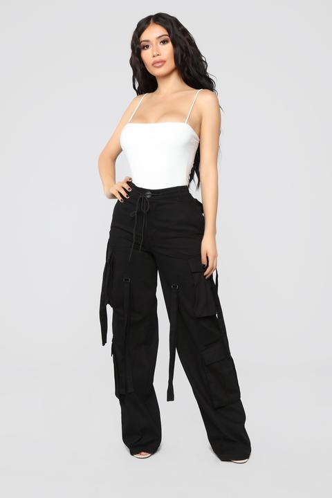 black cargo pants outfit