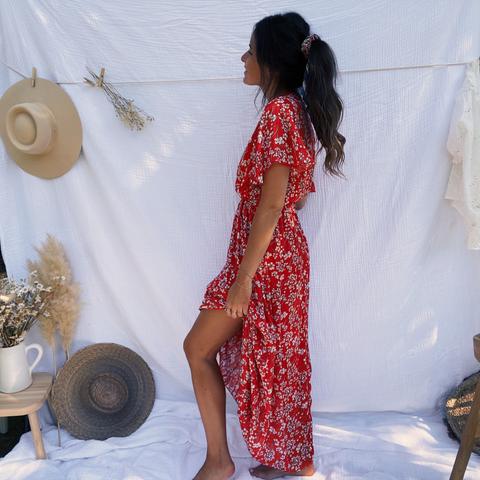 robe rouge fleurs blanches