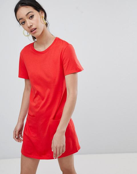 Monki - T-shirt-kleid Mit Taschendetail - Rot