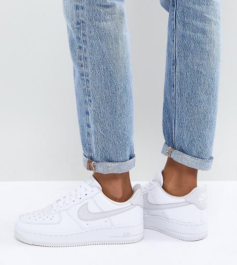 Nike Air Force 1 '07 Trainers In White And Grey