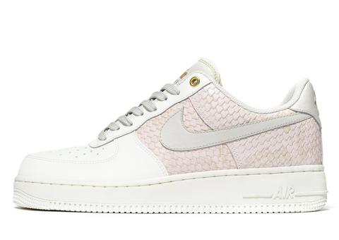 Nike Air Force 1 Lv8