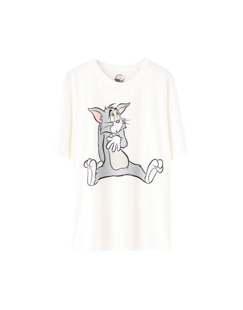 T Shirt Tom Et Jerry Chat From Pull And Bear On 21 Buttons