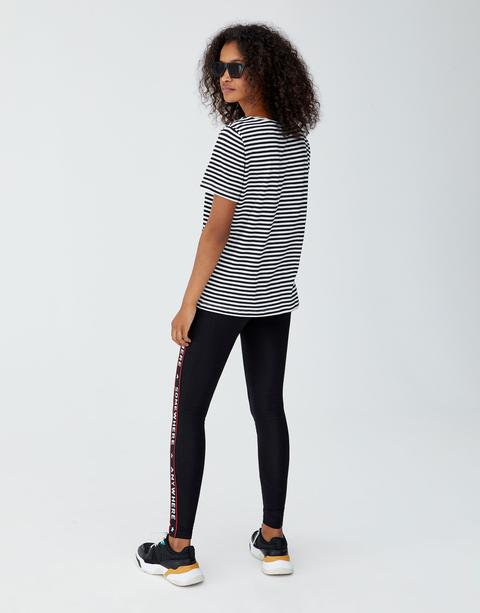 Camiseta Básica Escote Pico Rayas