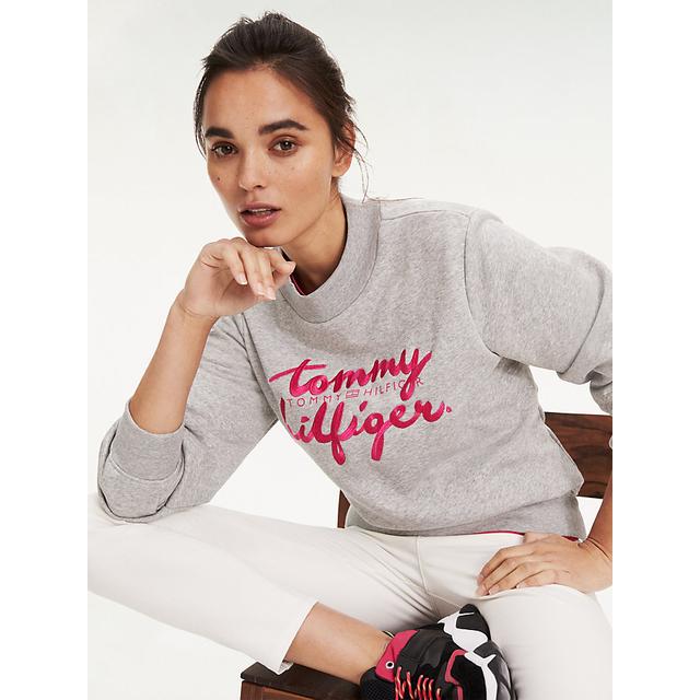 Sudadera De Cuello Alto Con Logo Bordado from Tommy Hilfiger on 21 Buttons