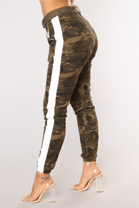 Cadet Kourtney Oversized Camo Pants - Olive/white