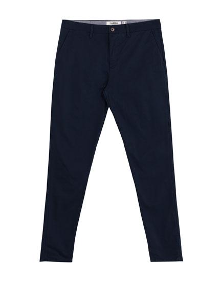 Pantalón Tipo Chino Skinny Fit