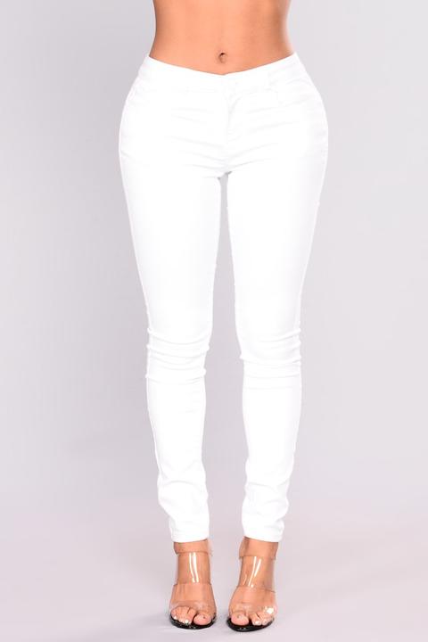 Make It Pop Booty Lifting Jeans - White