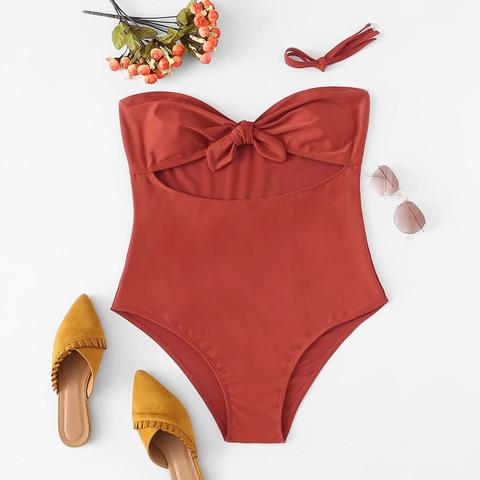 Costume Da Bagno Con Cut Out Anteriore Con Nodo Taglie Forti