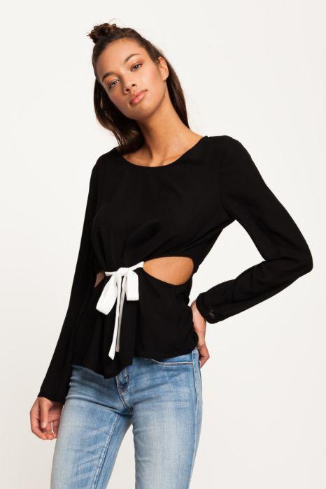 Blusa Nera Con Nastro Bianco