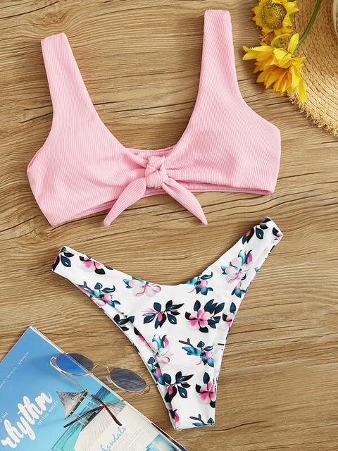 Set De Bikini Top De Canalé Con Nudo Delantero Floral Al Azar