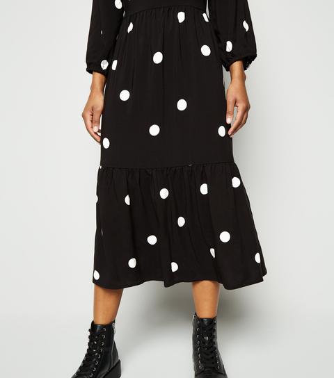 Petite Black Polka Dot Tiered Midaxi Smock Dress New Look