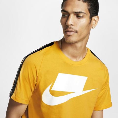 Nike Sportswear Nsw Camiseta - Hombre - Amarillo from Nike on 21 Buttons