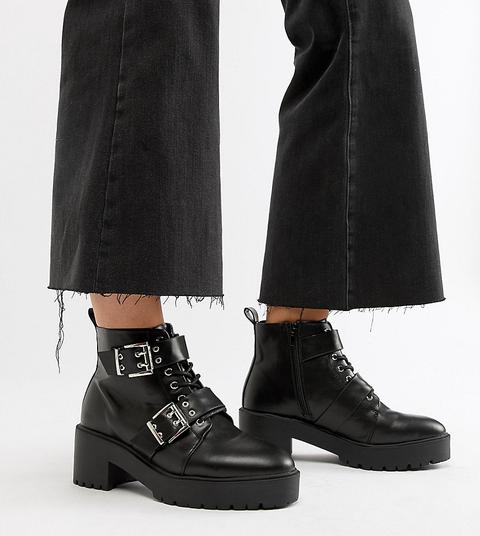 chunky boots with buckles