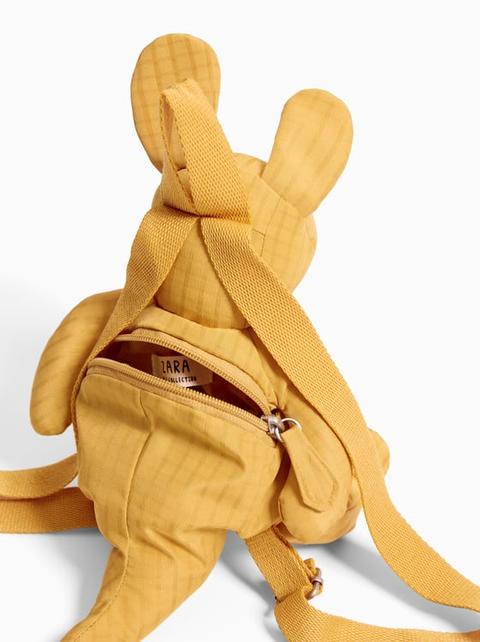 Kangaroo Backpack from Zara on 21 Buttons