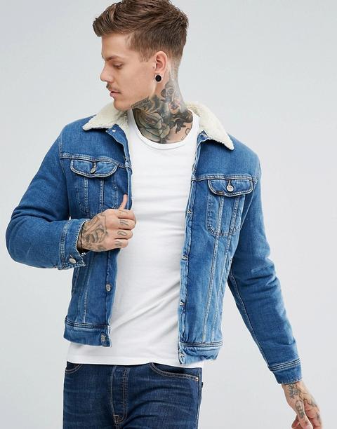 Chaqueta Vaquera Estilo Motero Con Lavado Medio Y Detalle De Borreguito De Lee