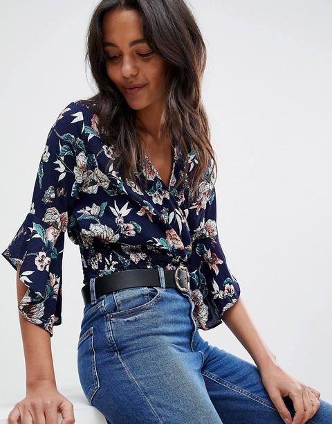 Top Corto Con Estampado Floral Y Manga Acampanada De Ax Paris