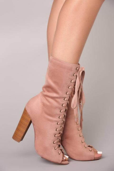 Calf A Heart Booties - Mauve