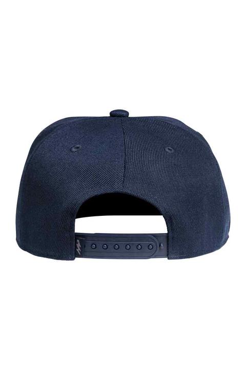 Gorra Con Bordado