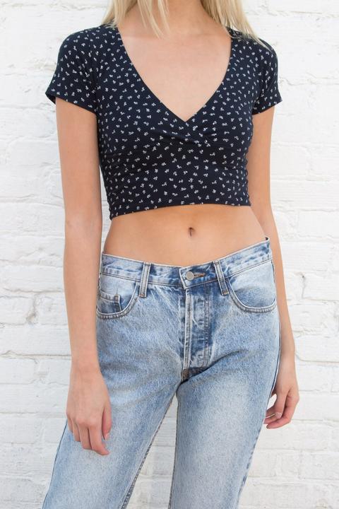 Amara Floral Top From Brandy Melville On 21 Buttons