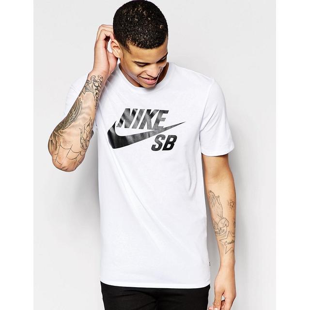 semanal Padre fage Sabio Camiseta Blanca Con Logo 821946-100 De Nike Sb de ASOS en 21 Buttons