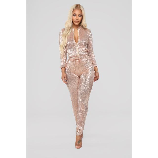 Rose Gold from Fashion Nova on 21 Buttons