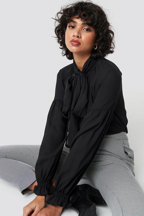 Na-kd Classic Bow Tie Blouse - Black