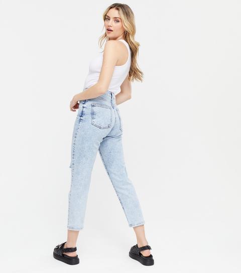 Blue Ripped Crop Hem Hanya Boyfriend Jeans New Look