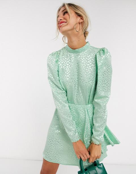 Vestido Corto De Jacquard En Verde Salvia Con Cuello Alto De Asos Design
