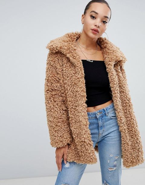 Abrigo De Pelo Sintético Estilo Peluche En Camel De Boohoo