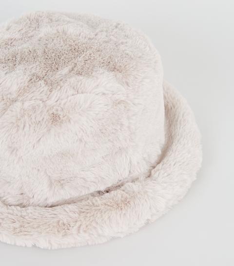 Cream Faux Fur Bucket Hat New Look