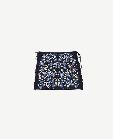 Falda Mini Bordados